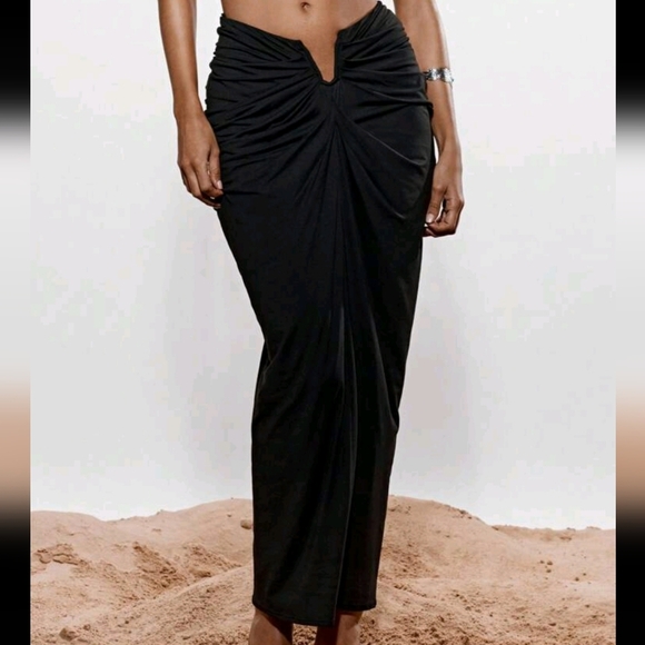 Dresses & Skirts - Wire Cut Out Ruched Drape Maxi Skirt